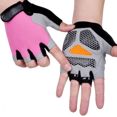 Gant musculation photo montrant les gants rose avec tirettes au doigt pour les enlever