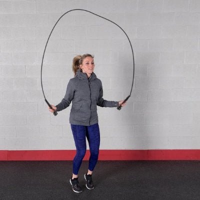 Corde a sauter noir femme interieur