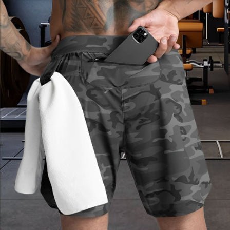 short sport homme gris camouflage avec poche arriere zippee